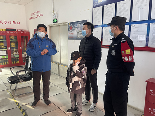 1656092044416233.jpg 慰問組了解貝倫產(chǎn)業(yè)園消防系統(tǒng)情況.jpg