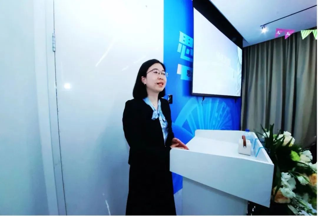 1682563731389673.jpg 1682563731389673.jpg